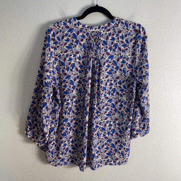 NYDJ Womens Large 3/4 Sleeve Blouse Leaf Print Tunic Top V Neck Shirt - Picture 9 of 10